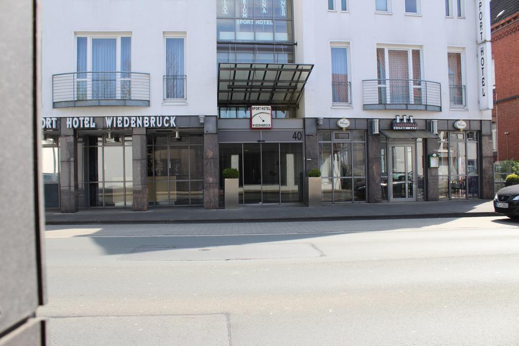 Sporthotel Wiedenbrueck Rheda-Wiedenbrück Exterior foto